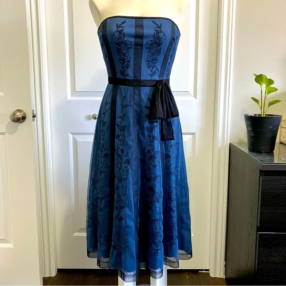 BCBGMaxAzria Dresses Bcbgmaxazria Black Blue Laced Midi Dress